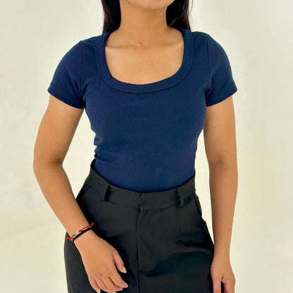 AIJO| Aqilla Uneck Top