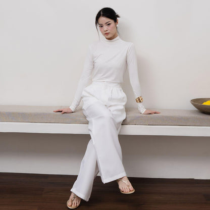 Joyce by AIJO - Amoy Turtle Neck Longsleeve Top