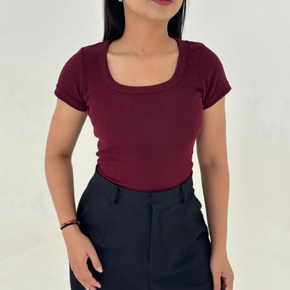 AIJO| Aqilla Uneck Top